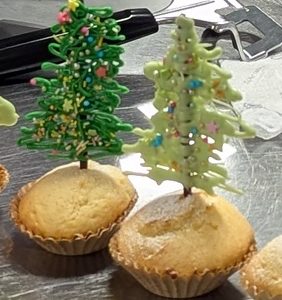 ビーバー隊　2024年12月8日（日）クリスマスをおしゃれに楽しもう